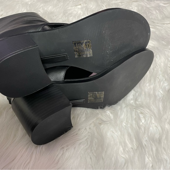 NWOB Azalea Wang Black Chunky Flip Flop Heel - Picture 5 of 5